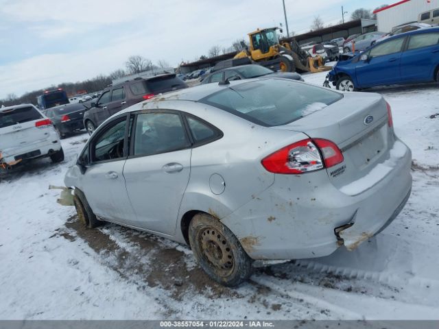 Photo 2 VIN: 3FADP4AJXBM179729 - FORD FIESTA 