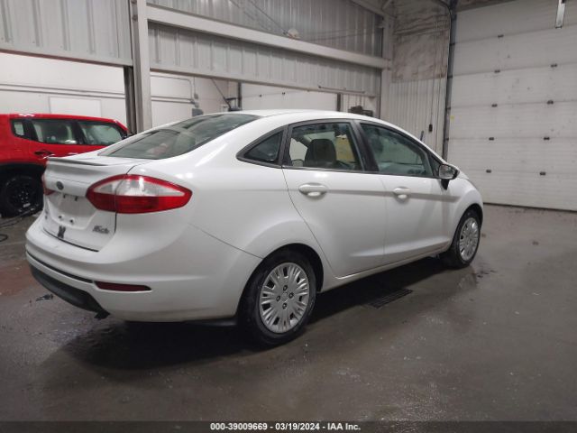 Photo 3 VIN: 3FADP4BE9FM110831 - FORD FIESTA 