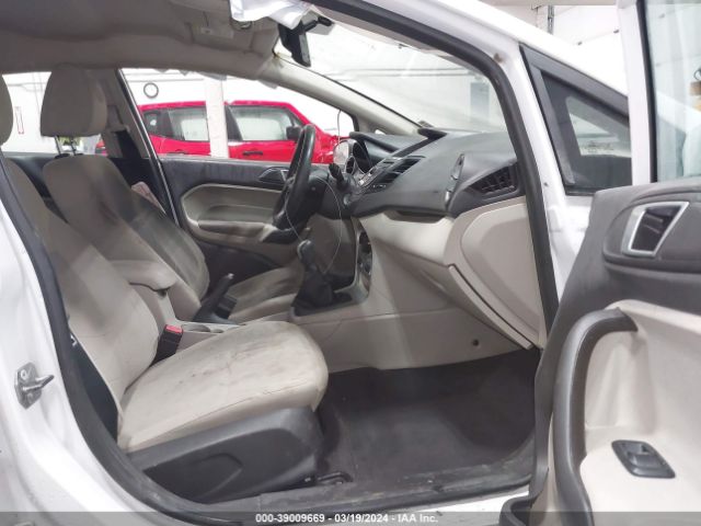 Photo 4 VIN: 3FADP4BE9FM110831 - FORD FIESTA 