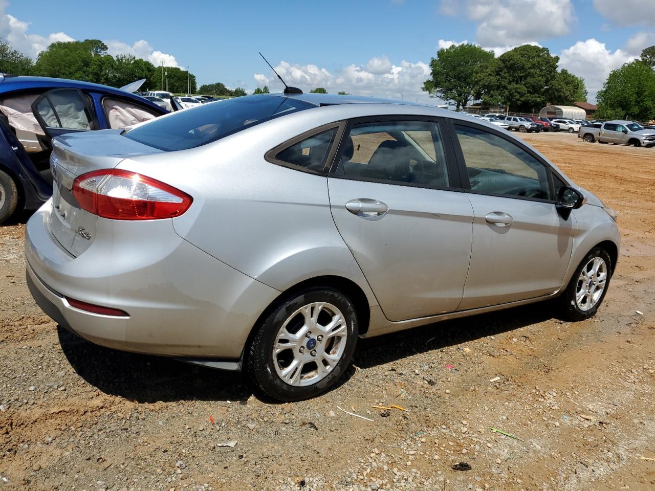 Photo 2 VIN: 3FADP4BJ0EM150775 - FORD FIESTA 