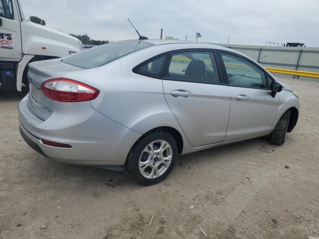 Photo 2 VIN: 3FADP4BJ0FM203380 - FORD FIESTA SE 