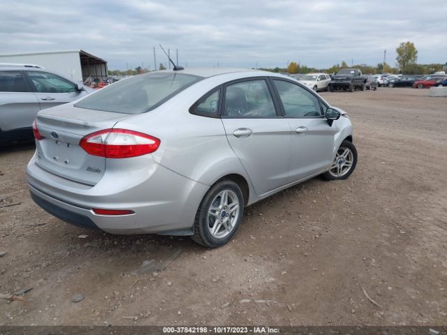 Photo 3 VIN: 3FADP4BJ0HM115948 - FORD FIESTA 