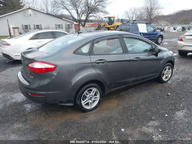 Photo 3 VIN: 3FADP4BJ0JM124526 - FORD FIESTA 