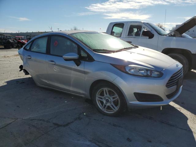 Photo 3 VIN: 3FADP4BJ0JM130195 - FORD FIESTA 