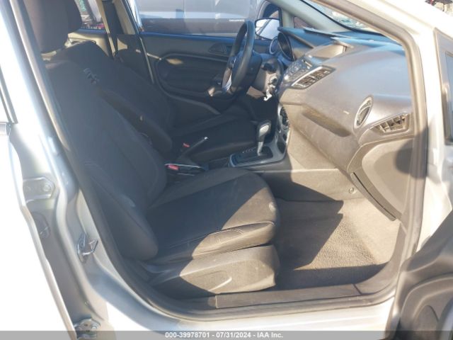 Photo 4 VIN: 3FADP4BJ0KM112815 - FORD FIESTA 