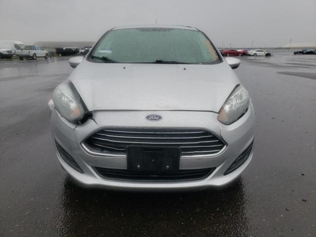 Photo 4 VIN: 3FADP4BJ0KM113429 - FORD FIESTA SE 