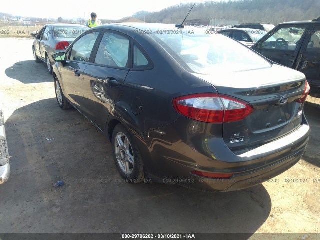 Photo 2 VIN: 3FADP4BJ1KM131860 - FORD FIESTA 