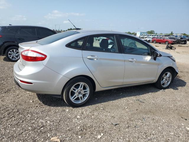 Photo 2 VIN: 3FADP4BJ1KM164499 - FORD FIESTA SE 