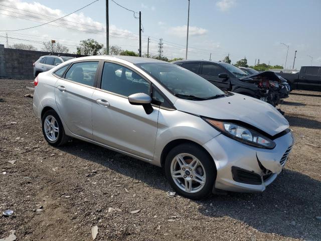 Photo 3 VIN: 3FADP4BJ1KM164499 - FORD FIESTA SE 