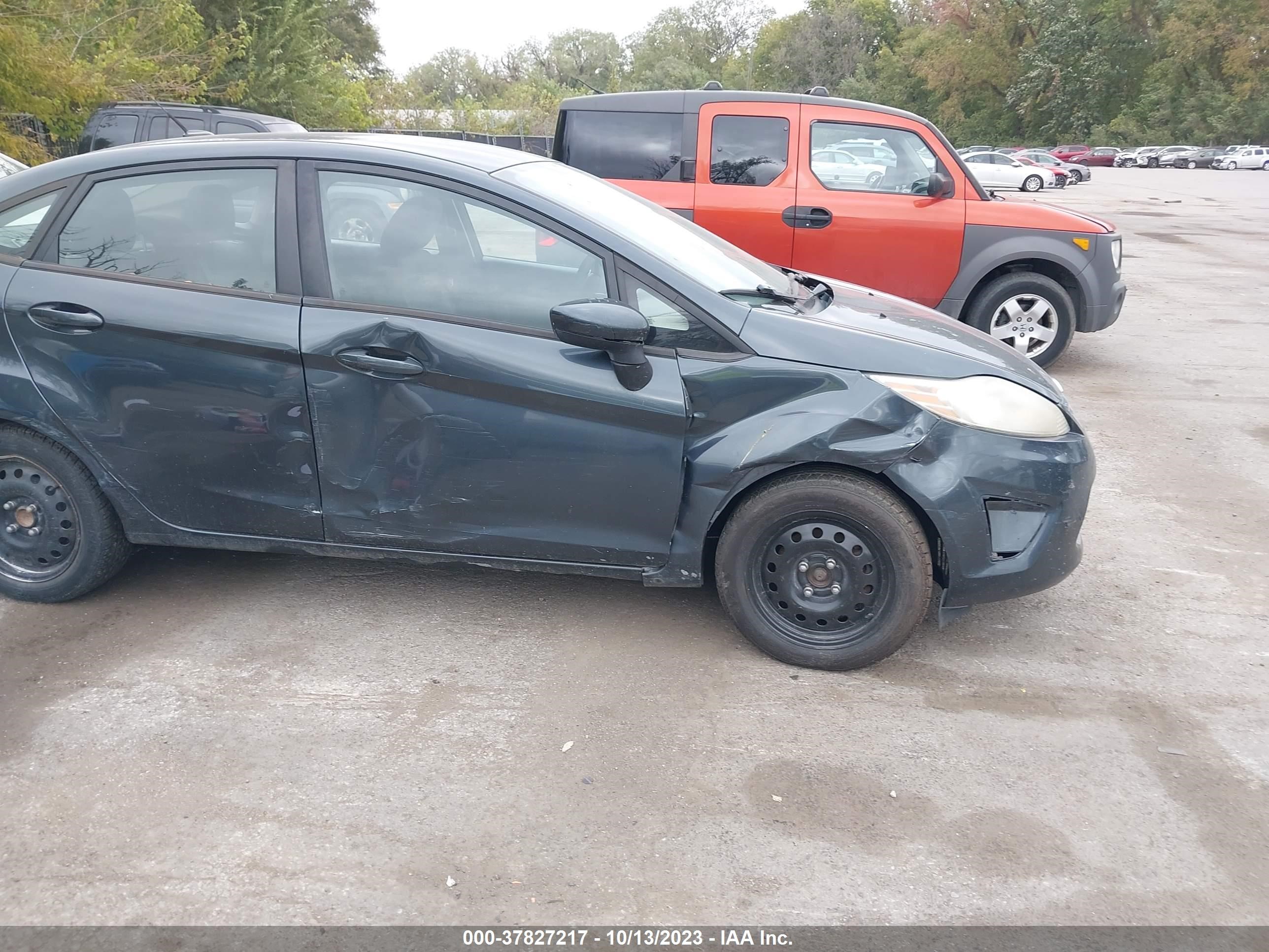 Photo 5 VIN: 3FADP4BJ2BM239842 - FORD FIESTA 