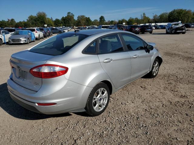 Photo 2 VIN: 3FADP4BJ2FM225641 - FORD FIESTA SE 