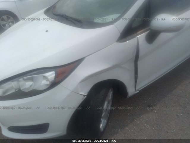 Photo 5 VIN: 3FADP4BJ3FM126066 - FORD FIESTA 