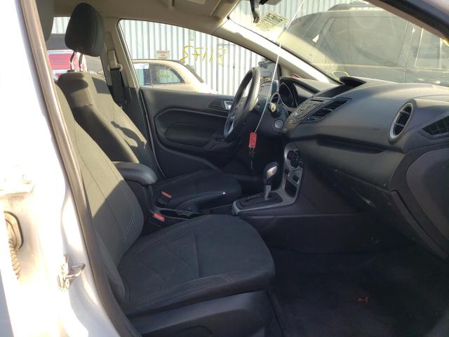 Photo 4 VIN: 3FADP4BJ3GM100830 - FORD FIESTA SE 