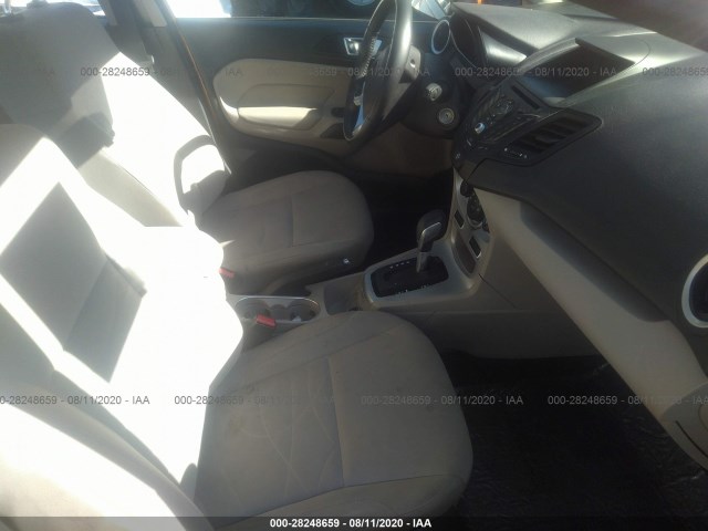 Photo 4 VIN: 3FADP4BJ3GM123556 - FORD FIESTA 