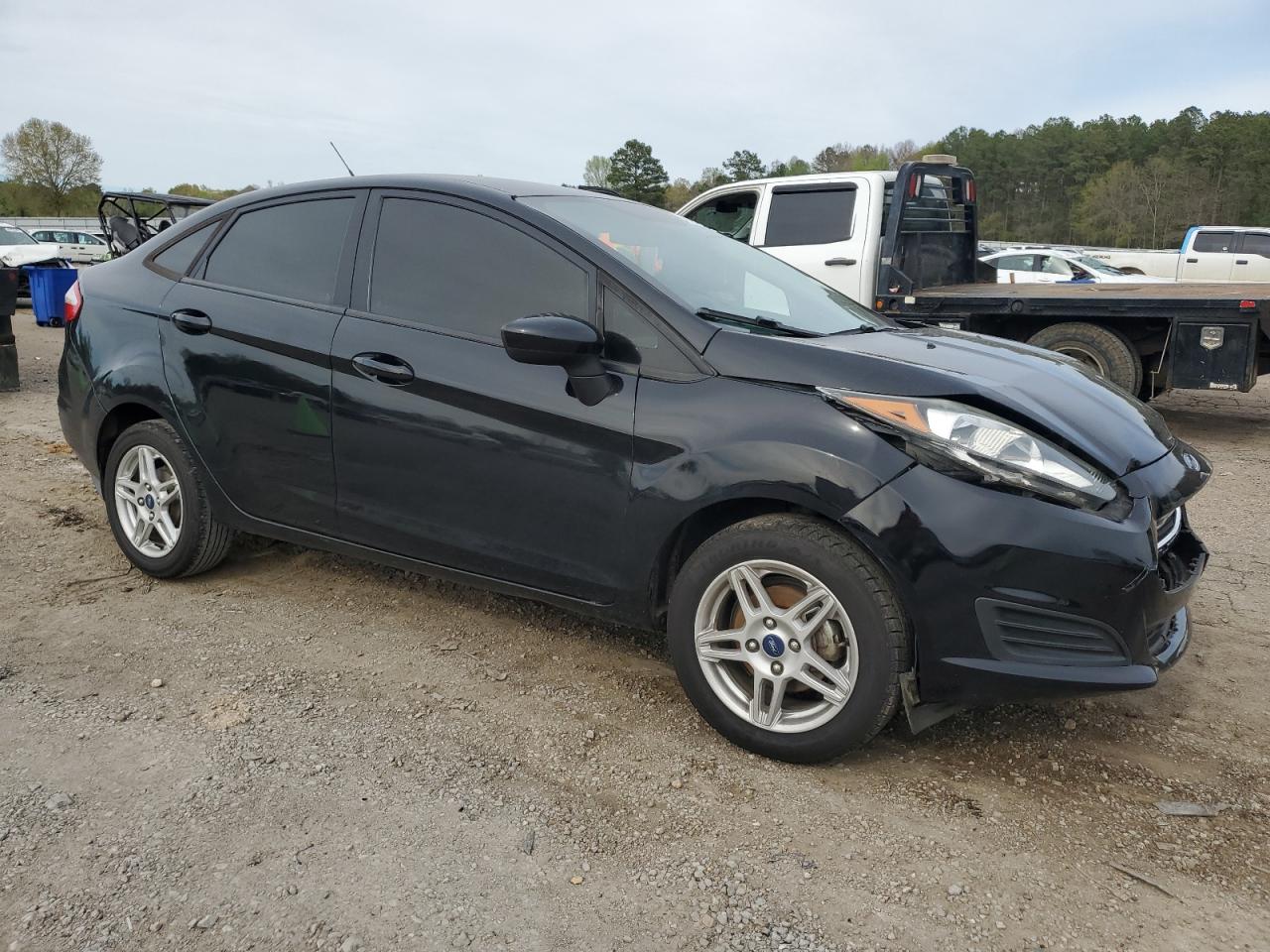 Photo 3 VIN: 3FADP4BJ3HM102045 - FORD FIESTA 