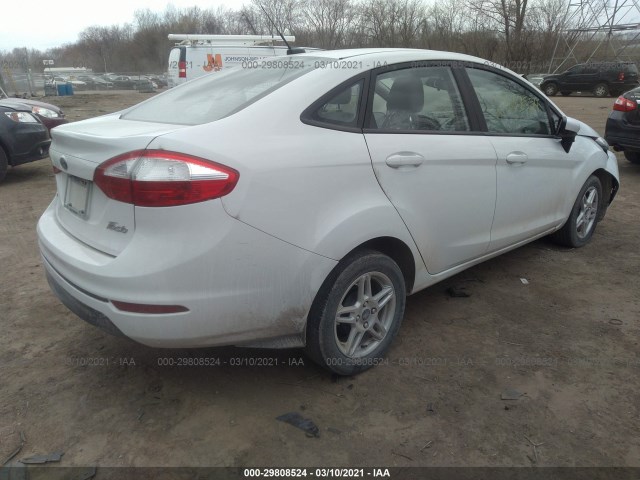 Photo 3 VIN: 3FADP4BJ3JM136119 - FORD FIESTA 