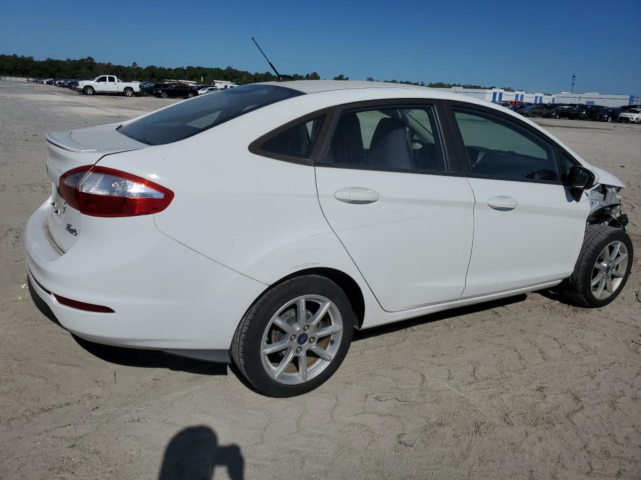 Photo 2 VIN: 3FADP4BJ3KM106989 - FORD FIESTA 