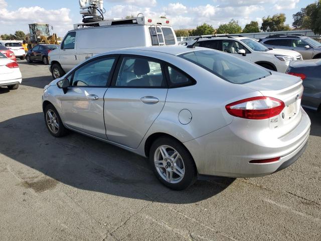 Photo 1 VIN: 3FADP4BJ3KM120701 - FORD FIESTA SE 