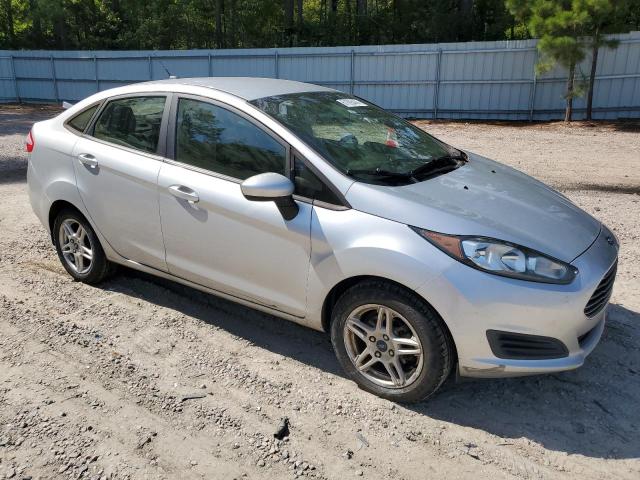 Photo 3 VIN: 3FADP4BJ3KM161135 - FORD FIESTA SE 