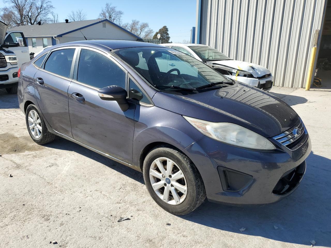 Photo 3 VIN: 3FADP4BJ4DM117793 - FORD FIESTA 