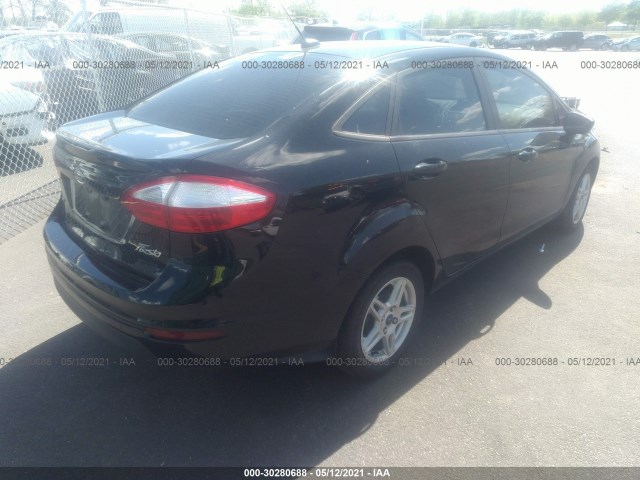 Photo 3 VIN: 3FADP4BJ4HM123423 - FORD FIESTA 