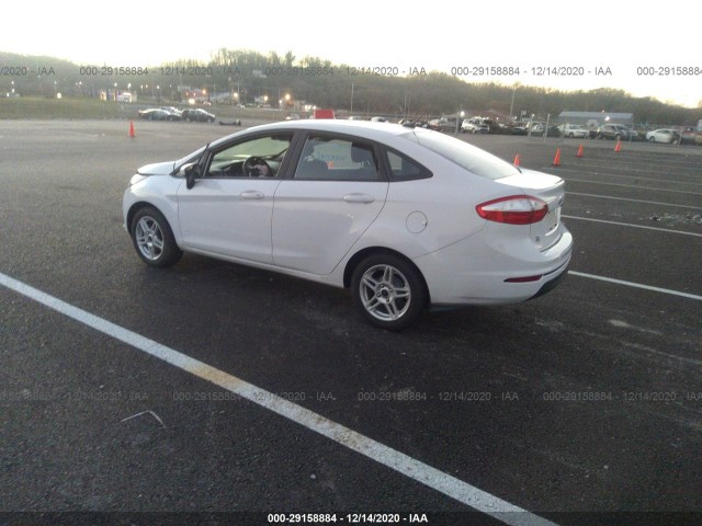 Photo 2 VIN: 3FADP4BJ4JM106658 - FORD FIESTA 