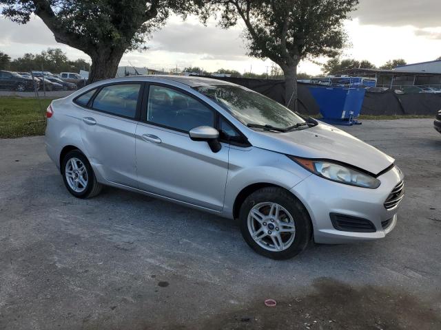 Photo 3 VIN: 3FADP4BJ4JM126098 - FORD FIESTA SE 