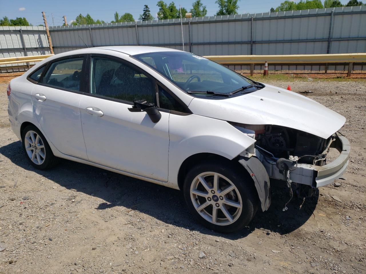 Photo 3 VIN: 3FADP4BJ4KM124613 - FORD FIESTA 