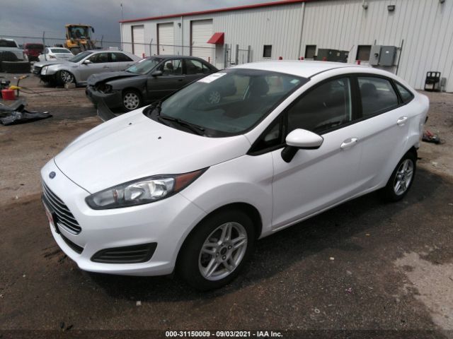 Photo 1 VIN: 3FADP4BJ5HM109823 - FORD FIESTA 