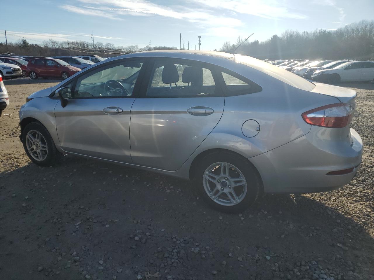 Photo 1 VIN: 3FADP4BJ5JM123954 - FORD FIESTA 