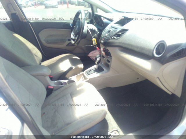 Photo 4 VIN: 3FADP4BJ6FM129706 - FORD FIESTA 