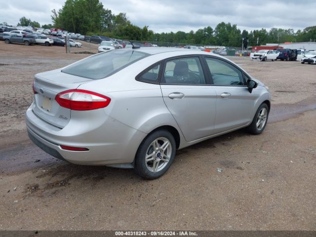 Photo 3 VIN: 3FADP4BJ6HM144905 - FORD FIESTA 