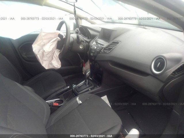 Photo 4 VIN: 3FADP4BJ6KM106047 - FORD FIESTA 