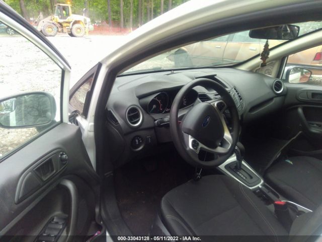 Photo 4 VIN: 3FADP4BJ6KM144636 - FORD FIESTA 