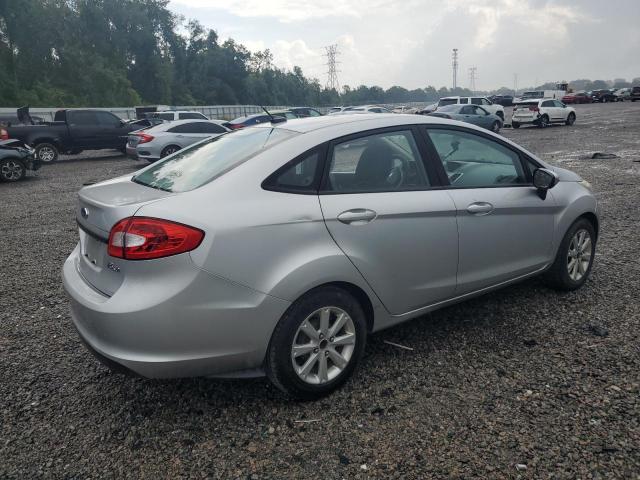 Photo 2 VIN: 3FADP4BJ7BM225239 - FORD FIESTA SE 