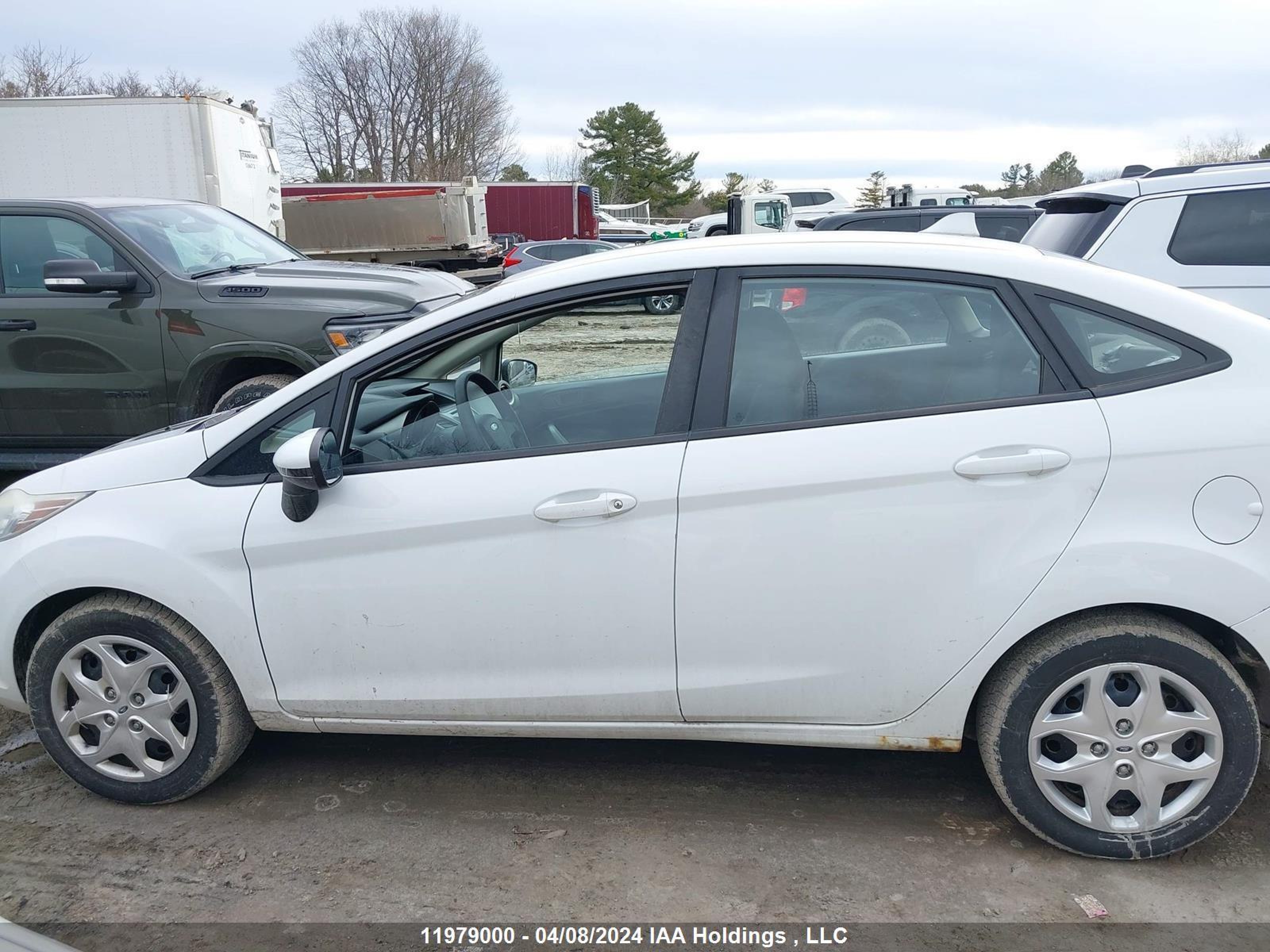 Photo 13 VIN: 3FADP4BJ7CM154450 - FORD FIESTA 