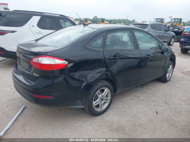 Photo 3 VIN: 3FADP4BJ7HM113680 - FORD FIESTA 