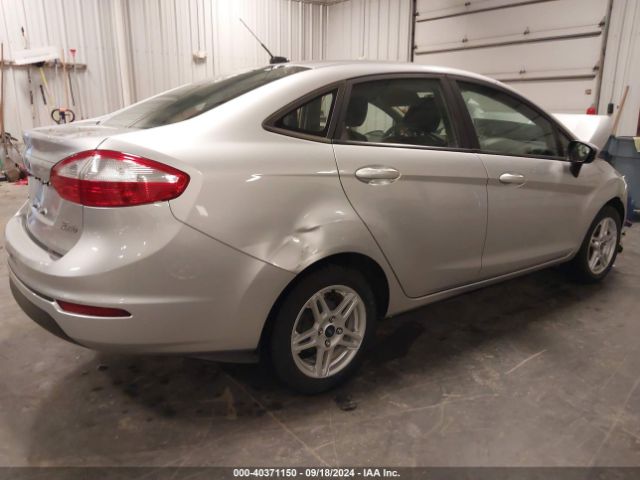 Photo 3 VIN: 3FADP4BJ7HM156948 - FORD FIESTA 