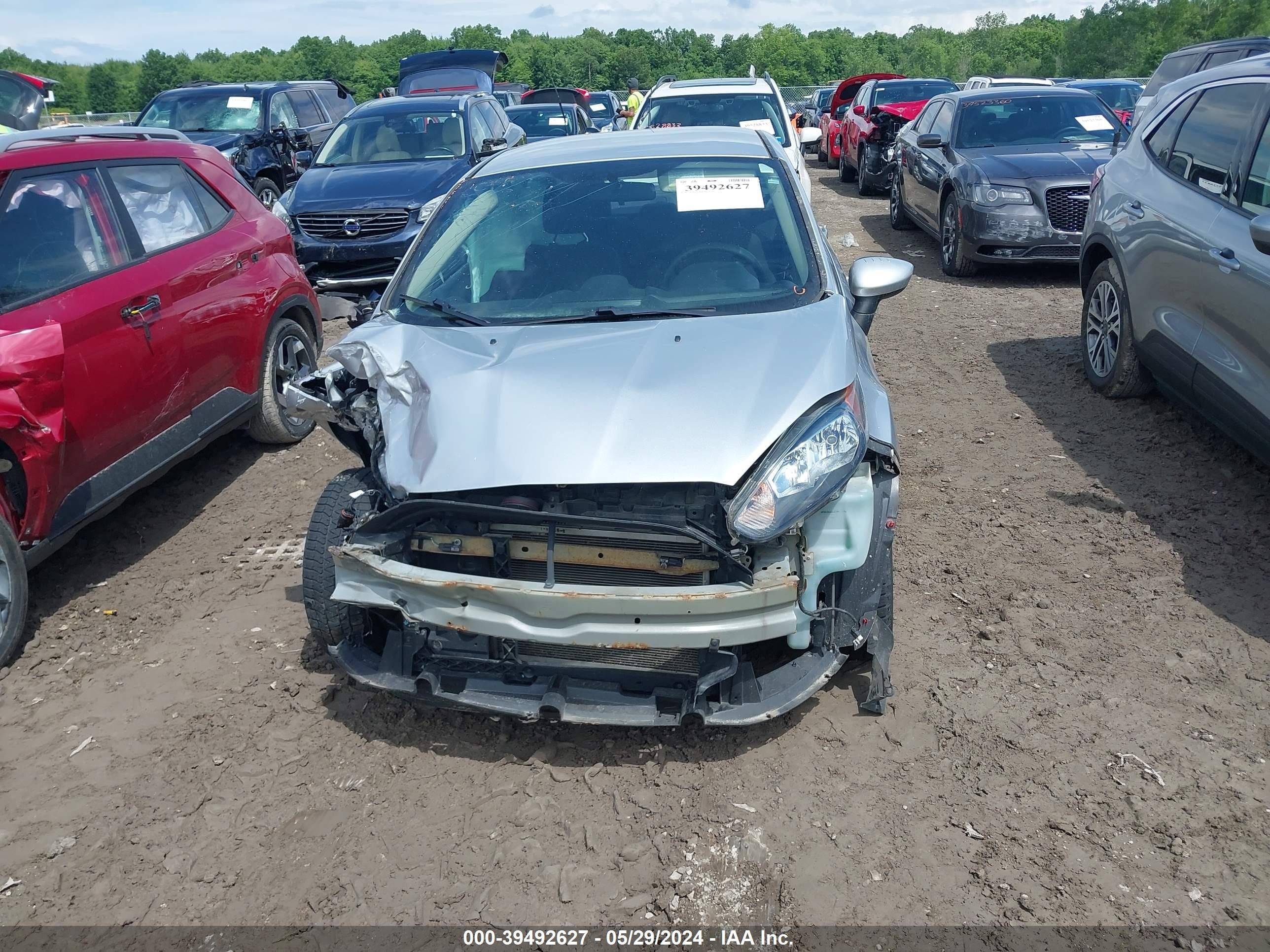 Photo 12 VIN: 3FADP4BJ7JM111742 - FORD FIESTA 