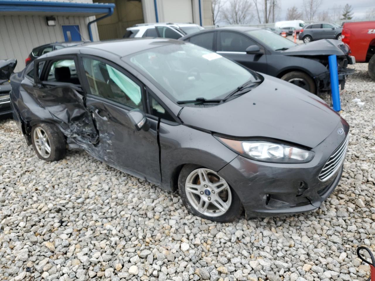 Photo 3 VIN: 3FADP4BJ7JM132199 - FORD FIESTA 