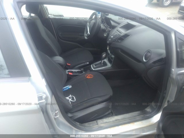 Photo 4 VIN: 3FADP4BJ7KM128980 - FORD FIESTA SE 