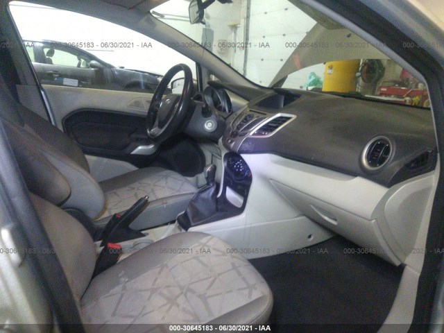 Photo 4 VIN: 3FADP4BJ8DM137125 - FORD FIESTA 