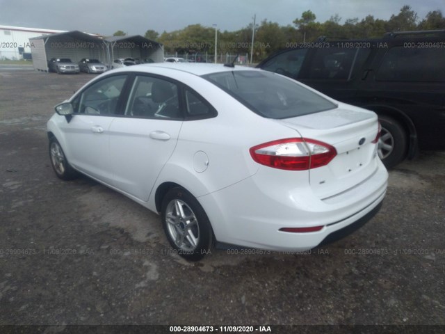 Photo 2 VIN: 3FADP4BJ8HM138149 - FORD FIESTA 