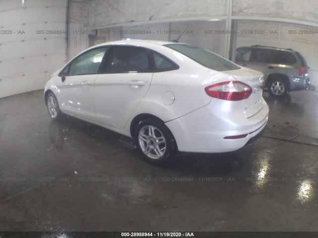 Photo 2 VIN: 3FADP4BJ8JM122975 - FORD FIESTA 