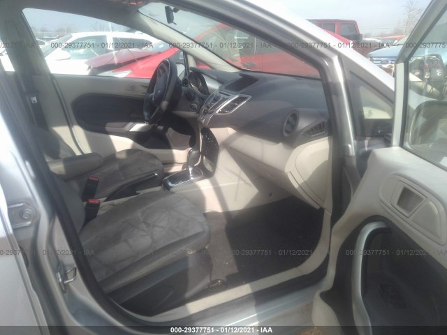 Photo 4 VIN: 3FADP4BJ9DM130765 - FORD FIESTA 