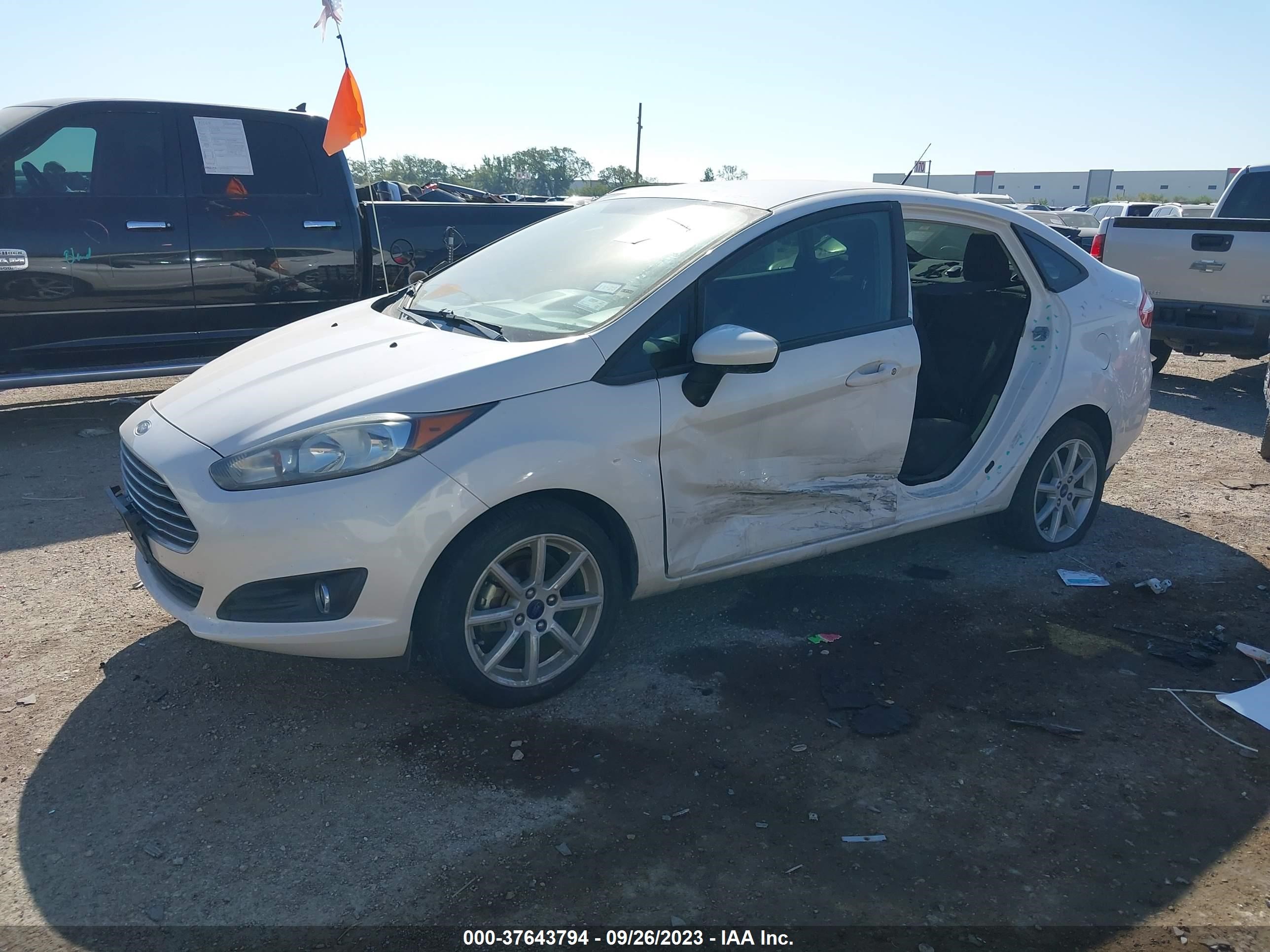 Photo 1 VIN: 3FADP4BJXJM123593 - FORD FIESTA 