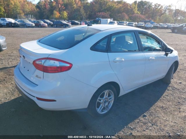 Photo 3 VIN: 3FADP4BJXKM142761 - FORD FIESTA 