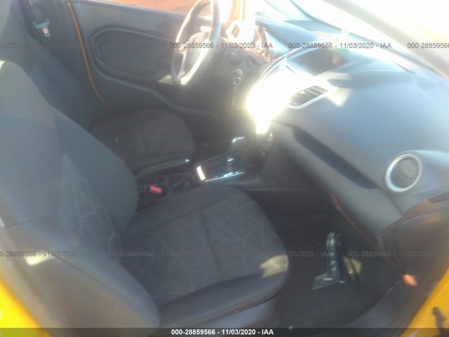 Photo 4 VIN: 3FADP4CJ2CM105168 - FORD FIESTA 