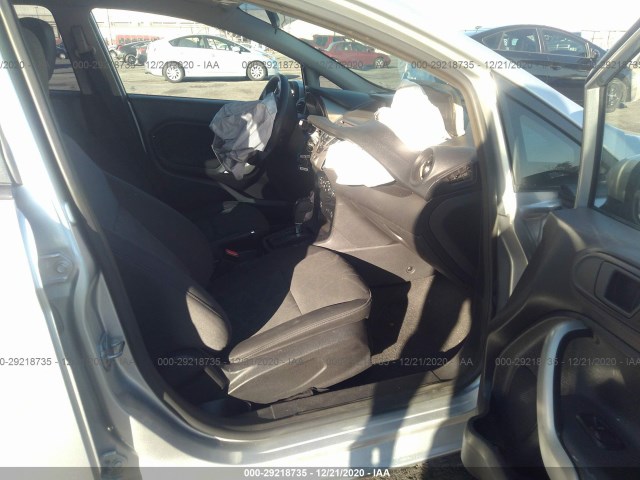 Photo 4 VIN: 3FADP4EJ0BM212649 - FORD FIESTA 