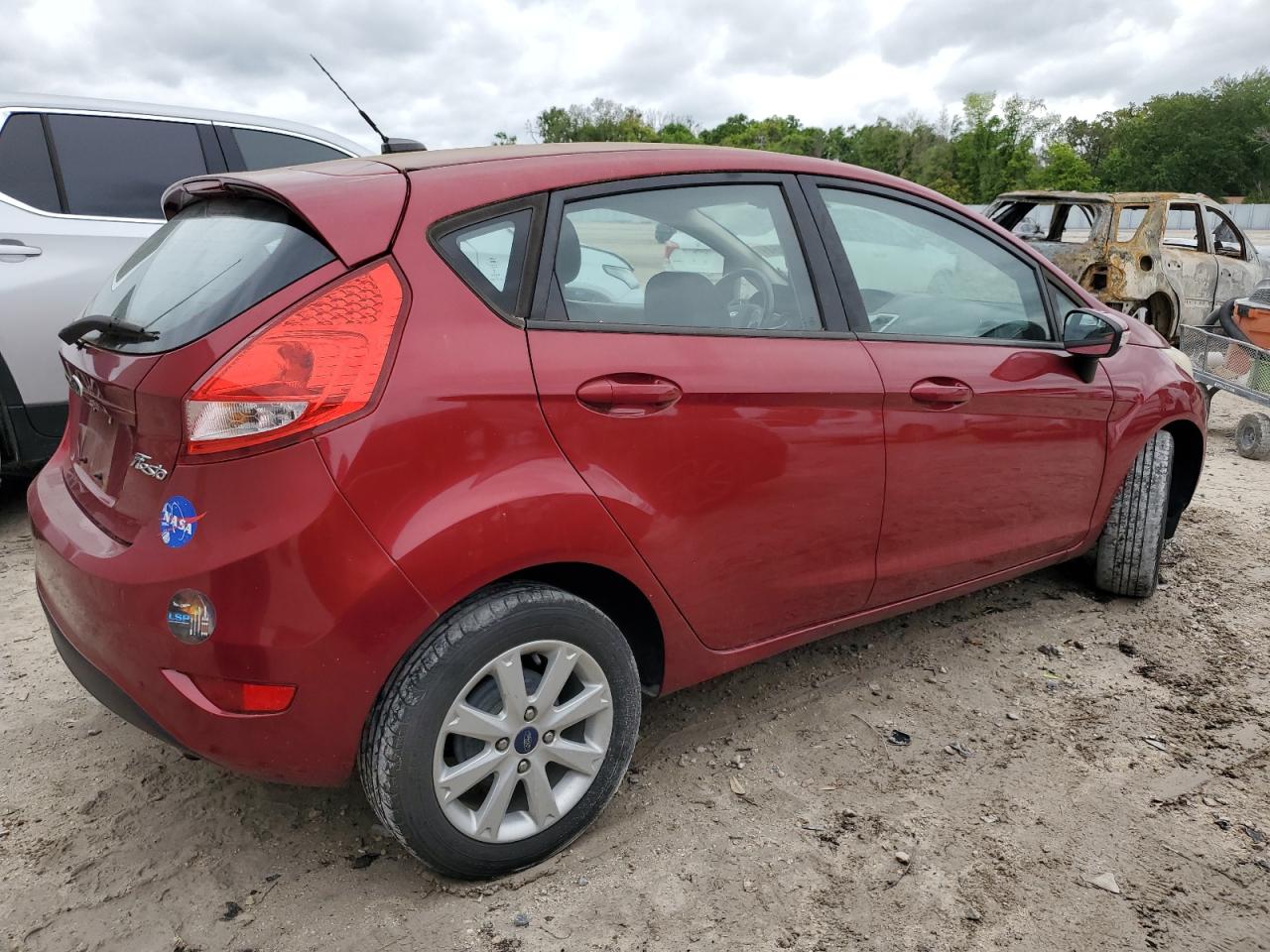 Photo 2 VIN: 3FADP4EJ0DM223606 - FORD FIESTA 